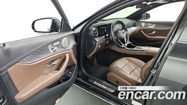 Mercedes-Benz E-Class E350 4MATIC, миниатюра 10
