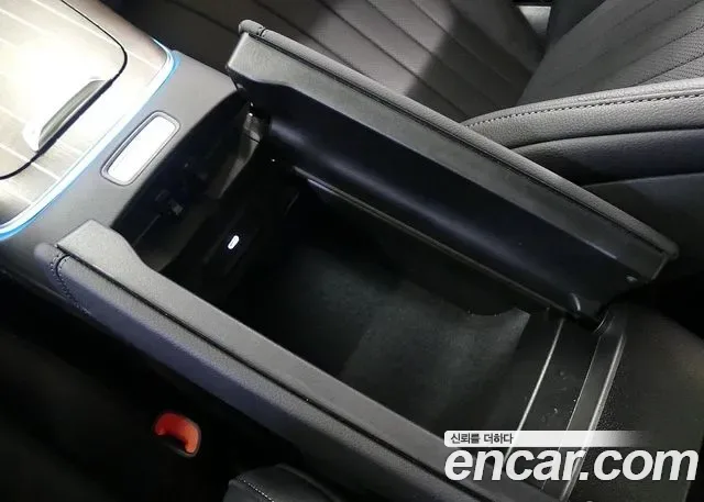 Mercedes-Benz E-Class E300 4MATIC, миниатюра 14