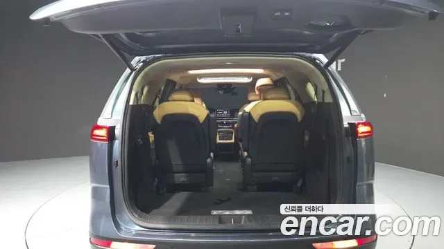 Kia Carnival дизель 9 мест, миниатюра 3