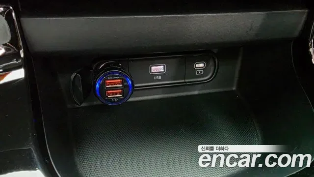 Kia Seltos бензин 1.6 Turbo 2WD Signature, миниатюра 5
