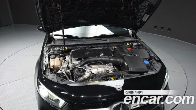 Mercedes-Benz A-Class A220, миниатюра 13