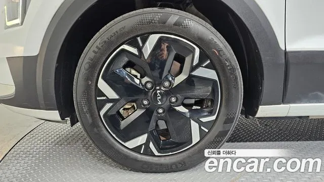 Kia Niro EV, миниатюра 12