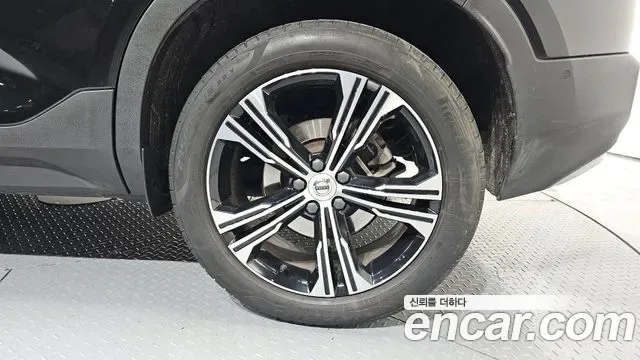 Volvo XC40 B4, миниатюра 7