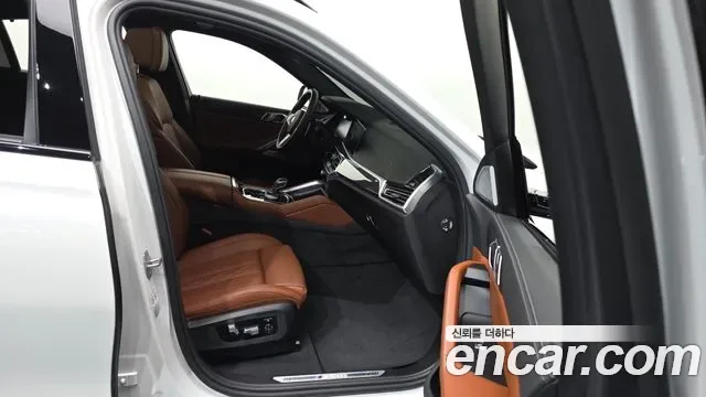 BMW X6 M50i, миниатюра 3