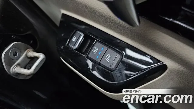 Kia Carnival дизель 7 мест Signature, миниатюра 13
