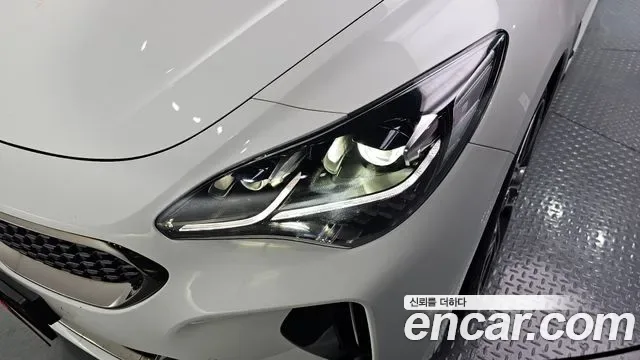Kia Stinger 2.0 Turbo 2WD, миниатюра 28