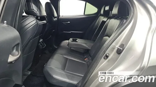 Lexus UX 2.0 F-Sport 2WD, миниатюра 29