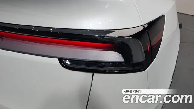 Tesla Y RWD, миниатюра 26