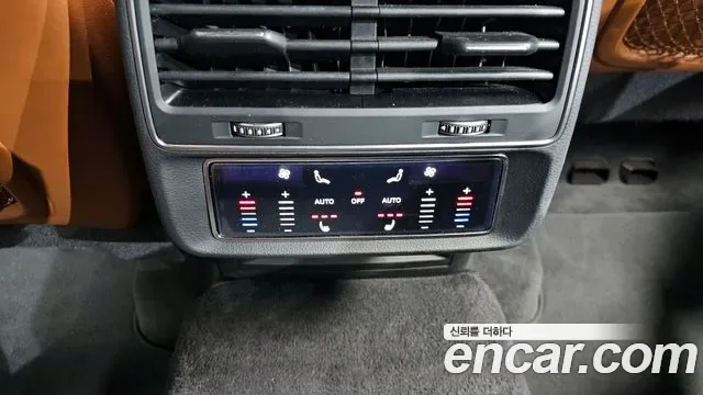 Audi Q8 45 TDI Premium, миниатюра 10
