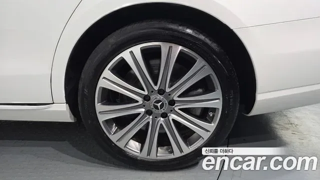 Mercedes-Benz E-Class E450 4MATIC, миниатюра 30