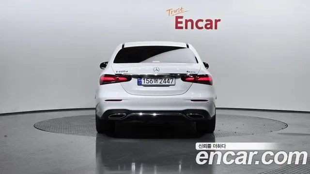 Mercedes-Benz E-Class E220d 4MATIC AMG Line, миниатюра 12