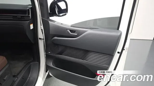 Hyundai Staria HEV 1.6T Lounge 7 мест Inspiration, миниатюра 30