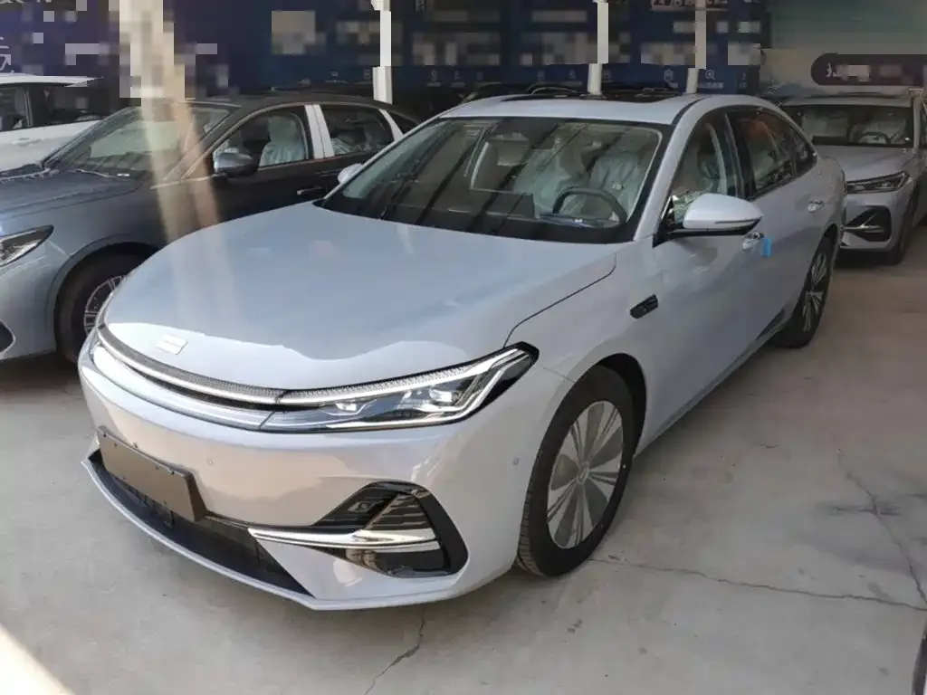 Geely Galaxy A7