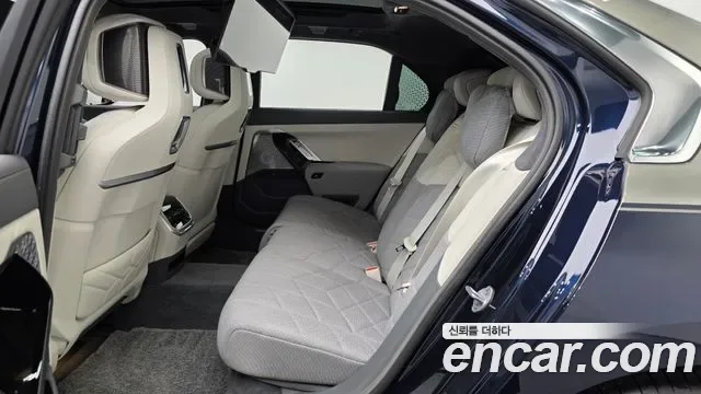 BMW 7 (G70) 750e xDrive M, миниатюра 7