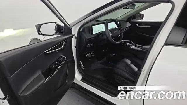 Kia EV6, миниатюра 19