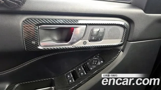 Ford Explorer 3.0 PHEV, миниатюра 8
