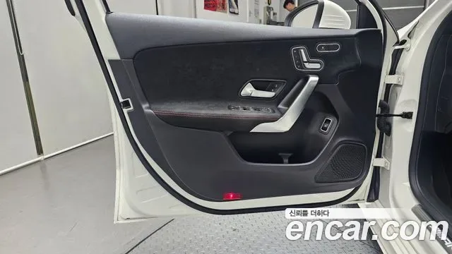 Mercedes-Benz A-Class AMG A35 4MATIC, миниатюра 24