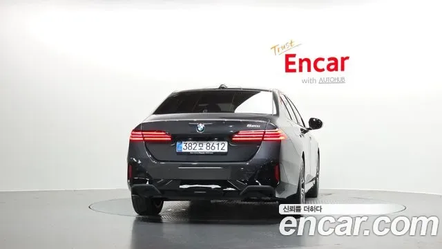 BMW 5 (G60) 520i M, миниатюра 9
