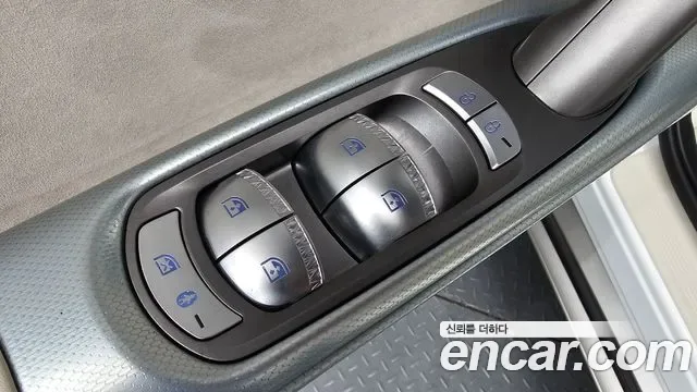Genesis GV60, миниатюра 23