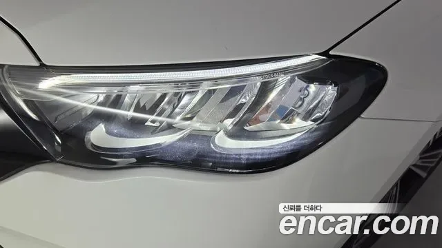 Mercedes-Benz E-Class E200, миниатюра 6