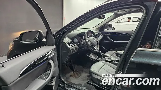 BMW X1 xDrive 20i xLine, миниатюра 3