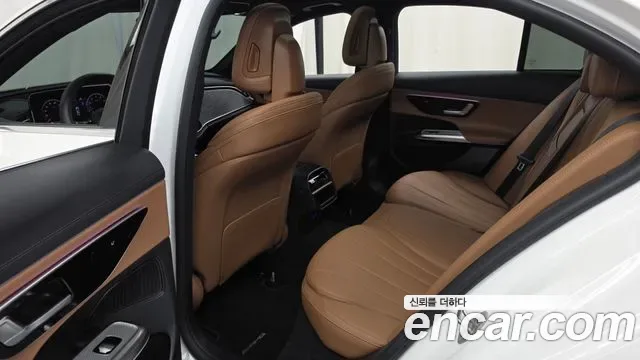 Mercedes-Benz E-Class E200 AMG Line, миниатюра 25
