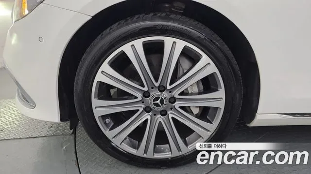 Mercedes-Benz E-Class E450 4MATIC, миниатюра 18
