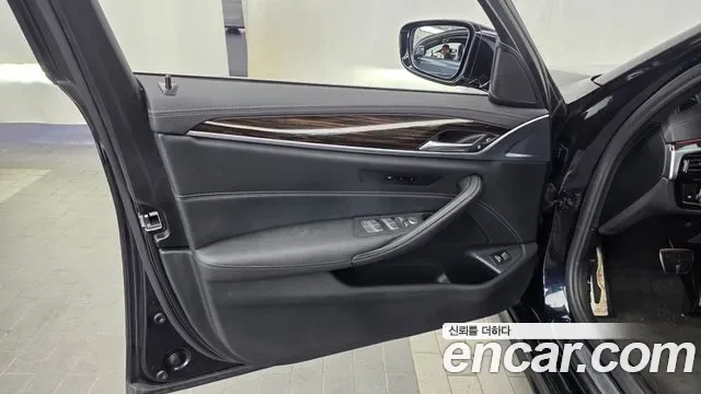 BMW 5 (G30) 520i M, миниатюра 17