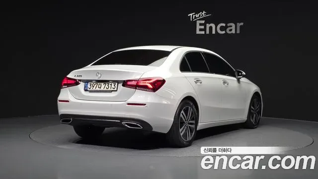 Mercedes-Benz A-Class A220, миниатюра 2