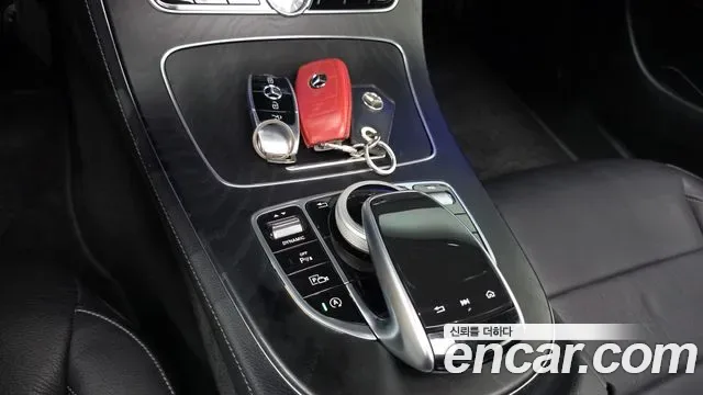Mercedes-Benz E-Class E250, миниатюра 3