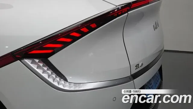 Kia EV6, миниатюра 17