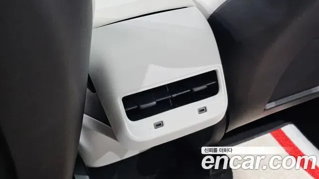 Tesla Y AWD, миниатюра 12