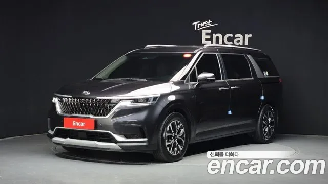 Kia Carnival дизель 9 мест Prestige