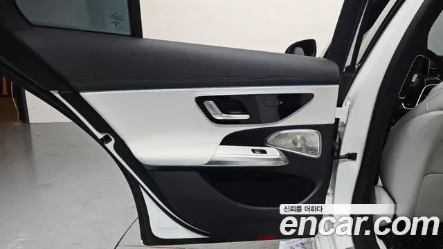 Mercedes-Benz E-Class E450 4MATIC, миниатюра 19