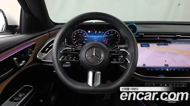 Mercedes-Benz E-Class E200 AMG Line, миниатюра 12