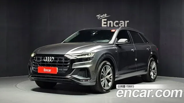Audi Q8 55 TFSI Premium