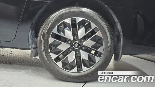 Hyundai Staria 4WD Lounge 9 мест, миниатюра 4