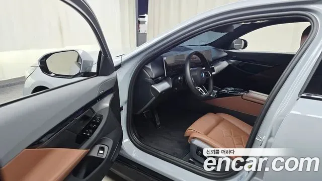 BMW 5 (G60) 530e M, миниатюра 23