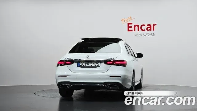 Mercedes-Benz E-Class E350 4MATIC AMG Line, миниатюра 10
