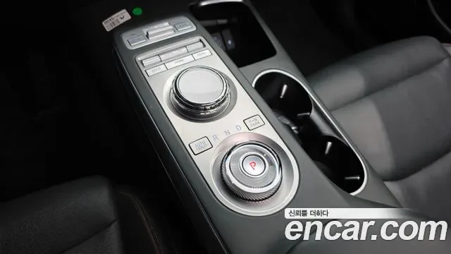 Genesis GV70 2.5T бензин 2WD ( ), миниатюра 20