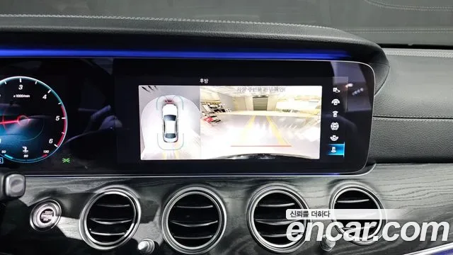 Mercedes-Benz E-Class E220d 4MATIC AMG Line, миниатюра 23