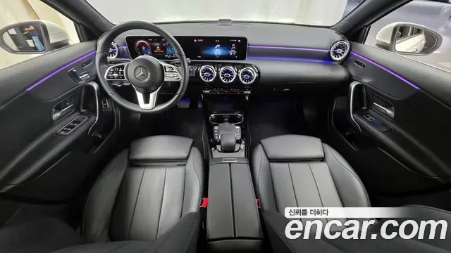 Mercedes-Benz A-Class A220, миниатюра 15