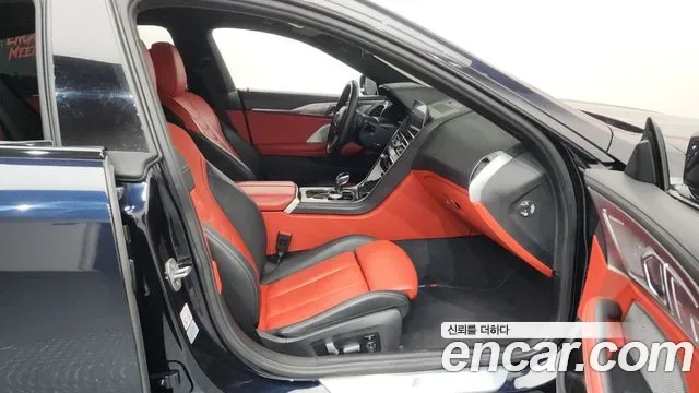 BMW 8 (G15) 840i xDrive M, миниатюра 10