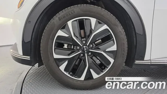 Kia EV6, миниатюра 11