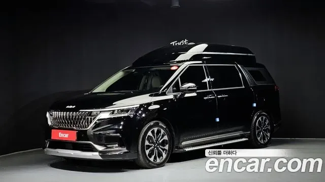 Kia Carnival дизель 9 мест Signature