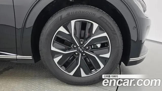 Kia EV6, миниатюра 4