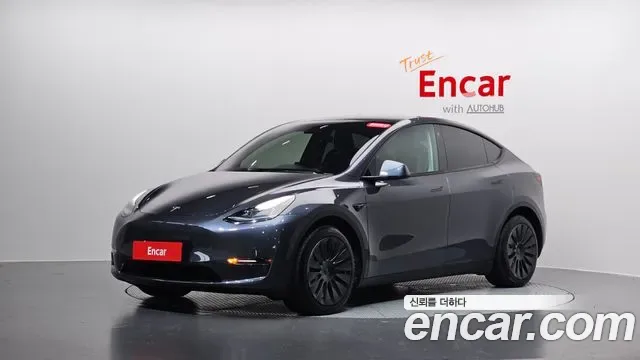 Tesla Y AWD