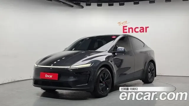 Tesla Y AWD