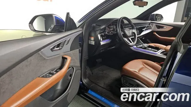 Audi Q8 45 TDI Premium, миниатюра 2