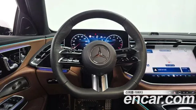Mercedes-Benz E-Class E300 4MATIC AMG Line, миниатюра 16